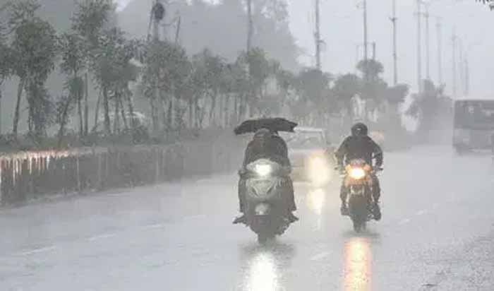 छत्तीसगढ़ में भारी बारिश का कहर: रेड और ऑरेंज अलर्ट जारी