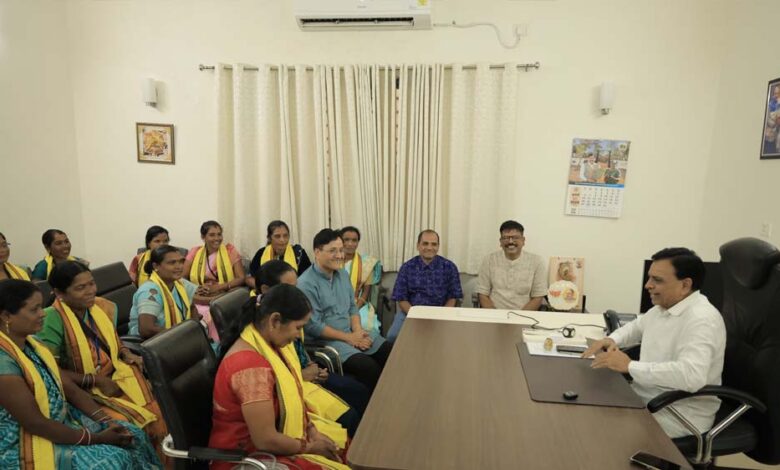 जनजातीय-वर्ग-के-सर्वांगीण-विकास-के-लिए-सरकार-है-संकल्पित-:-उप-मुख्यमंत्री-देवड़ा