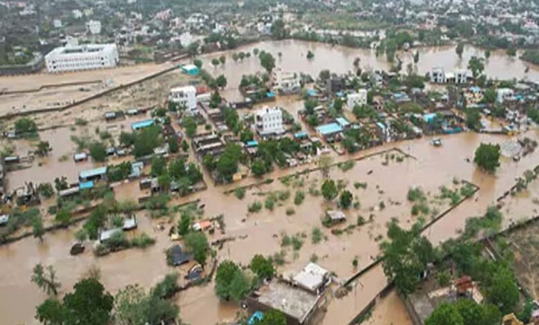 mp-में-मौसम-का-कहर:-भोपाल,-ग्वालियर,-उज्जैन-समेत-35-जिलों-में-अतिभारी-बारिश-का-अलर्ट