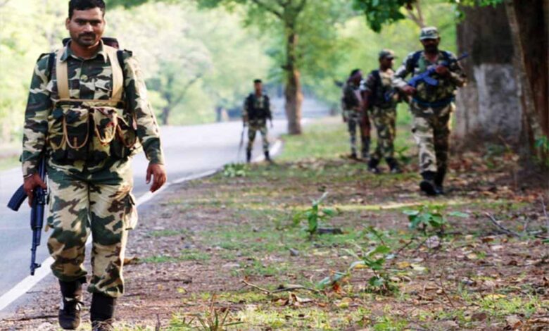 छत्तीसगढ़:-बीजापुर-में-सुरक्षाबलों-को-मिली-बड़ी-कामयाबी,-दो-महिला-नक्सली-समेत-4-ढेर