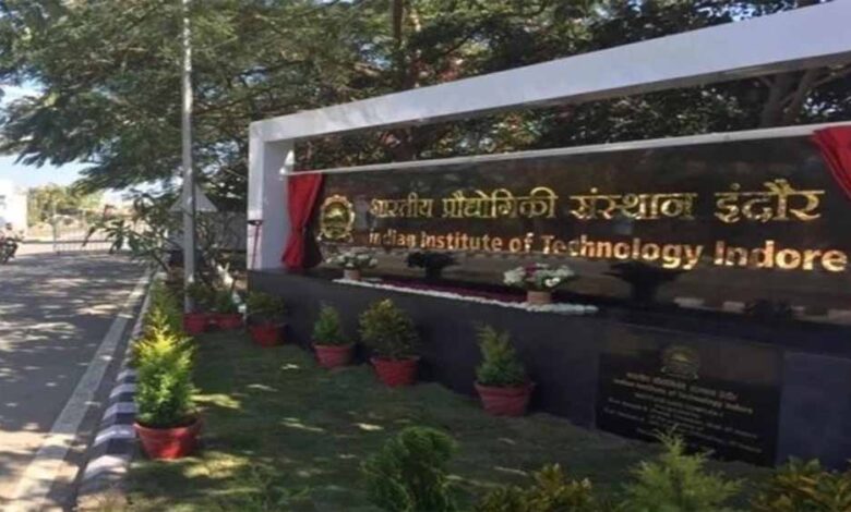 आईआईटी इंदौर के पांच छात्रों को मिला 1-1 करोड़ का पैकेज, कैंपस प्लेसमेंट में बड़ी छलांग