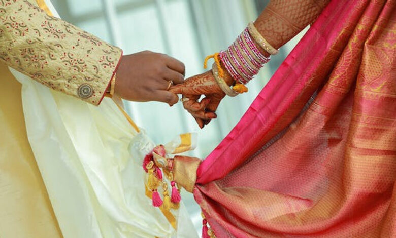 दुल्हन-ने-मंडप-में-कहा-‘या-अल्लाह’,-ब्राह्मण-बताकर-कराई-थी-शादी-–-हैरान-रह-गए-घरवाले