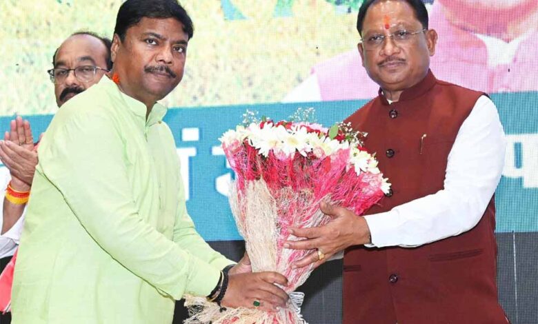 मुख्यमंत्री-विष्णु-देव-साय-का-आह्वान,-‘वेटलैण्ड-मित्र’-बनें,-जैविक-विरासत-को-बचाएं