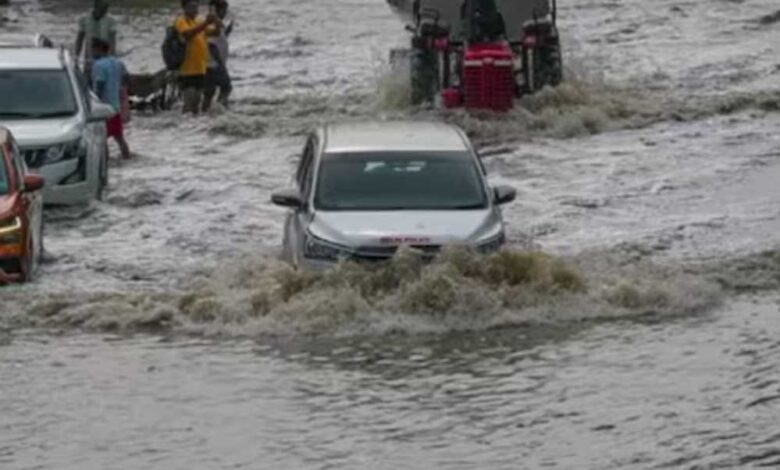 MP में कोटे की आधी यानी औसत 18 इंच बारिश हो चुकी, आज 17 जिलों में भारी बारिश की चेतावनी
