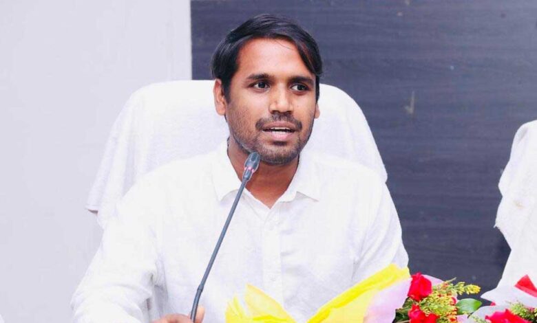 धमतरी : कलेक्टर की अध्यक्षता में समय-सीमा बैठक सम्पन्न