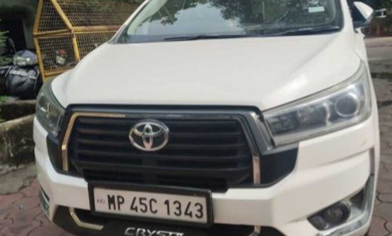 उज्जैन-में-अटकलों-का-तड़का:-एक-ही-नंबर-की-दो-कारें,-एक-सीएम-के-काफिले-में-मिली!