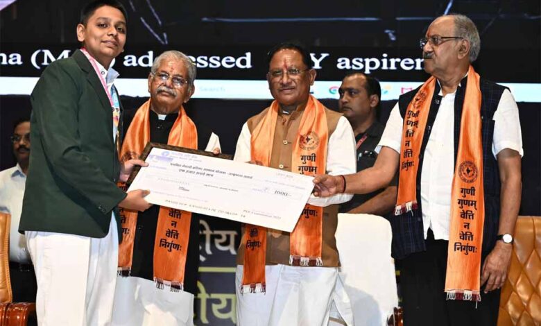 जीवन में सफलता के लिए शिक्षा है मजबूत आधार : मुख्यमंत्री साय