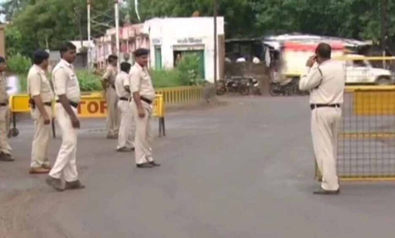 चोरी-का-आरोपी-पुलिस-को-चकमा-देकर-फरार,-दिल्ली-से-ला-रही-थी-मुंगेली-पुलिस