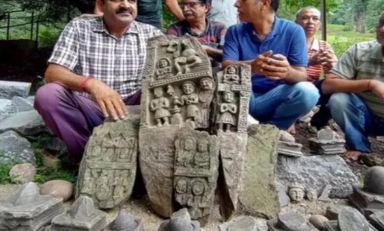 अनंतनाग-में-खुदाई-के-दौरान-निकलीं-‘हिंदू-मूर्तियां’,-2000-साल-पुरानी-होने-का-अनुमान