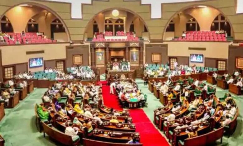 पूर्व-cm-को-श्रद्धांजलि,-पेंशन-मुद्दे-पर-गरमाई-सियासत,-विपक्ष-का-वॉकआउट