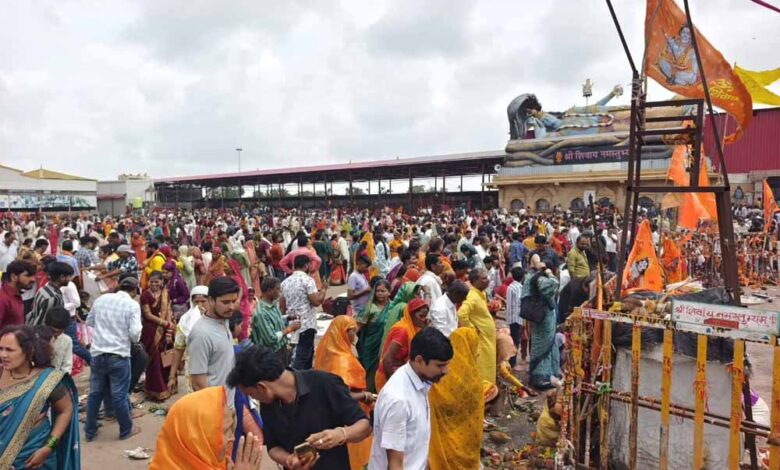 कुबेरेश्वर-धाम-में-कांवड़-यात्रा-के-दौरान-दो-श्रद्धालुओं-की-मौत,-जानलेवा-साबित-हुई-भीषण-गर्मी