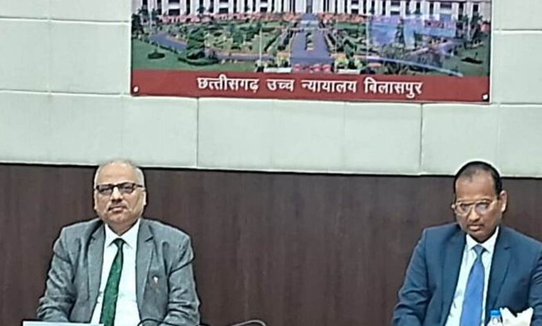 रायपुर-:-मुख्य-न्यायाधीश-रमेश-सिन्हा-ने-खरसिया-में-वरिष्ठ-व्यवहार-न्यायालय-और-रायगढ़-में-डिजिटल-कंप्यूटर-कक्ष-का-किया-लोकार्पण