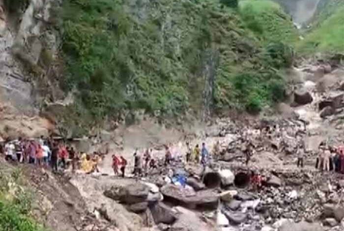 किश्तवाड़ आपदा: 32 की मौत, 100 लोगों को बचाया, 50 अभी भी लापता