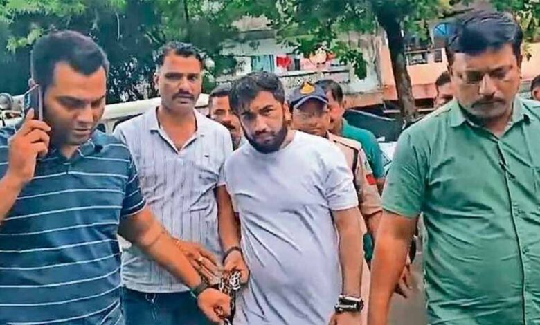 सरकारी-जमीन-पर-कब्जा-कर-मछली-परिवार-ने-खड़ा-किया-करोड़ों-का-साम्राज्य