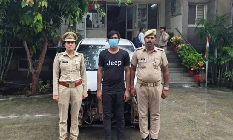 फर्जी-नाम-से-कैब-चलाने-वाला-पकड़ा,-स्पीड-में-मौत-बनकर-दौड़ाता-था-गाड़ी,-मिले-2-आधार-कार्ड