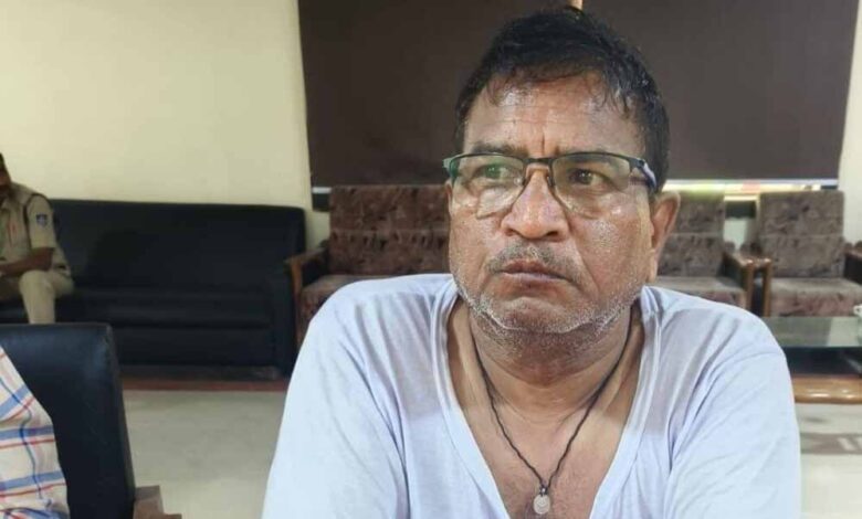 भोपाल-:-अनुसूचित-जाति-विकास-के-अधिकारी-1-लाख-की-रिश्वत-लेते-रंगे-हाथ-पकड़े-गए