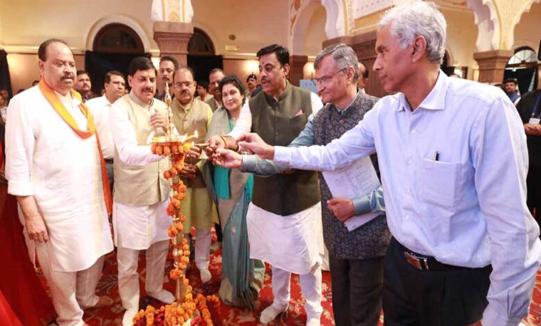 सम्पूर्णता-अभियान-से-आकांक्षी-जिलों-और-विकासखंडों-के-रहवासियों-के-जीवन-में-आया-सकारात्मक-बदलाव-:-मुख्यमंत्री-डॉ.-यादव