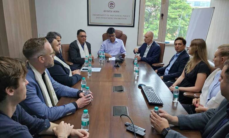 भोपाल-में-सरकारी-बैठकों,-उद्योग-संवाद-और-b2b-मैचमेकिंग-के-माध्यम-से-नवाचार-एवं-निवेश-की-नई-संभावनाएँ