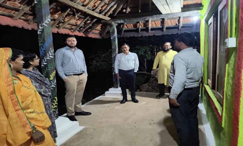 गांव-की-पगडंडियों-पर-जो-सुकून-है,-वो-शहर-की-गलियों-में-कहां