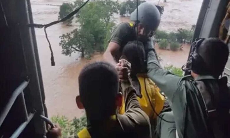 बस्तर-में-94-साल-बाद-सबसे-भारी-बारिश,-जनजीवन-ठप,-बचाव-में-जुटीं-टीमें