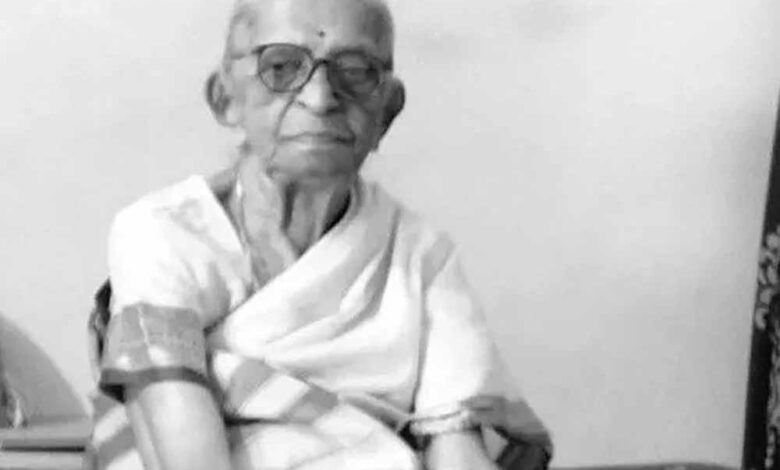 रायपुर-की-पहली-महिला-विधायक-रजनी-ताई-उपासने-का-93-साल-की-उम्र-में-निधन