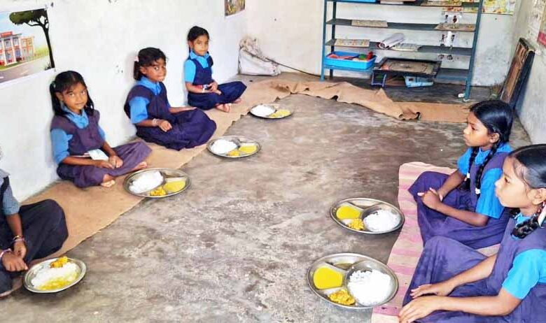 धुएं-से-मुक्ति-और-आहार-से-बच्चो-को-मिल-रही-शक्ति