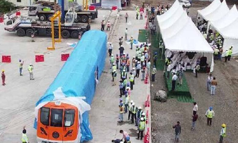 भोपाल-में-गणपति-विसर्जन-के-दौरान-मेट्रो-ने-रुकावट-डाली,-ट्रैफिक-पुलिस-ने-एमडी-को-लिखा-पत्र