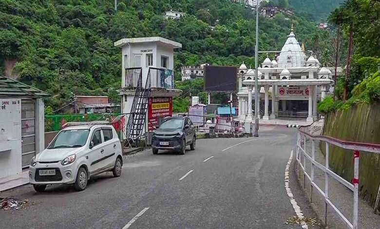 वैष्णो-देवी-मंदिर-7-दिन-बंद,-होटल-वालों-ने-700-श्रद्धालुओं-का-खर्च-उठाया,-200-कमरे-फ्री