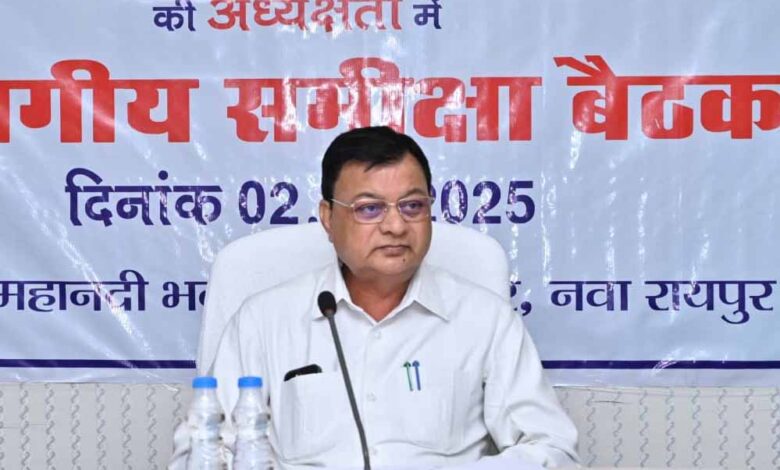 मंत्री-देवांगन-ने-प्रदेश-के-पहले-प्लास्टिक-पार्क-को-दो-महीने-में-पूर्ण-करने-और-चार-नए-स्मार्ट-इंडस्ट्रीयल-एरिया-का-कार्य-शीघ्र-प्रारंभ-करने-के-दिए-निर्देश