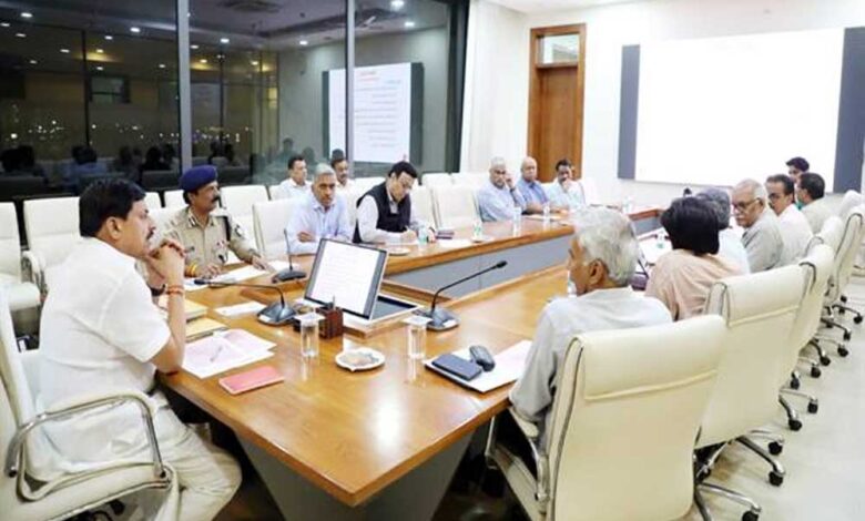 सिंहस्थ-:-2028-के-व्यवस्थित-आयोजन-के-लिए-पिछले-दो-सिंहस्थ-में-उज्जैन-पदस्थ-वरिष्ठ-अधिकारियों-का-लिया-जाए-मार्गदर्शन-:-मुख्यमंत्री-डॉ.-यादव