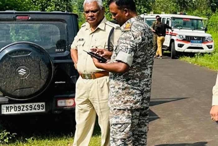 mp-में-हड़कंप:-मंडला-में-मिला-विस्फोटकों-से-भरा-‘लावारिस-गोदाम’,-पास-में-स्कूल-और-गांव