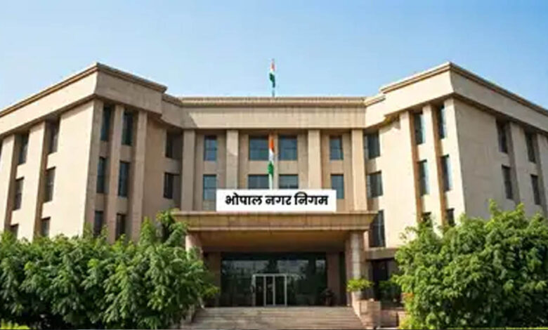 भोपाल-नगर-निगम-में-घोटाला:-240-मीटर-नाले-को-ढंकने-में-लगे-16-हजार-किलो-लोहा,-13-लाख-रुपये-का-पेमेंट