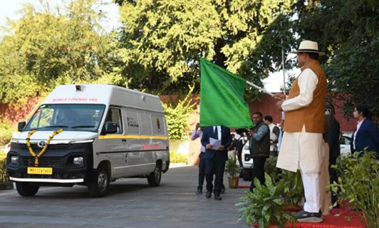 मोबाईल-फॉरेसिंक-वैन-से-अपराध-अनुसंधान-तकनीकी-होगी-सुदृढ़-:-मुख्यमंत्री-डॉ.-यादव