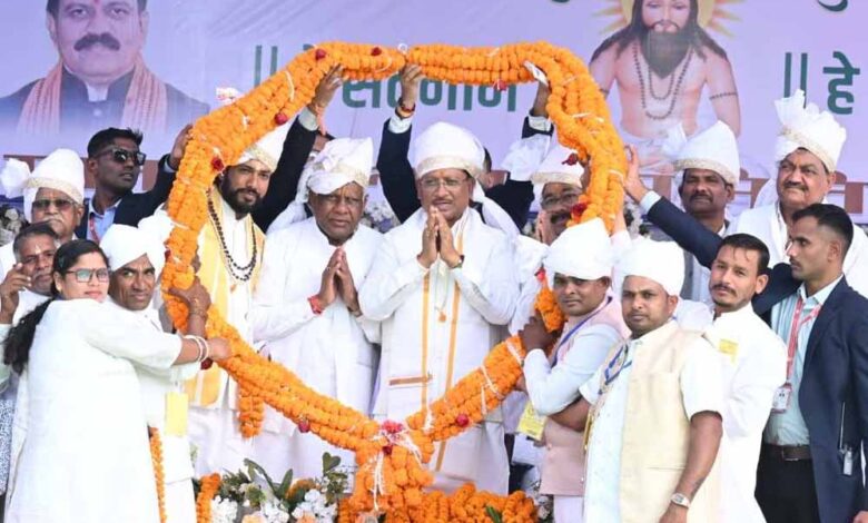 गुरु-घासीदास-बाबा-ने-समाज-को-समानता,-सद्भाव-और-मानवता-का-दिया-संदेश:-मुख्यमंत्री-विष्णु-देव-साय