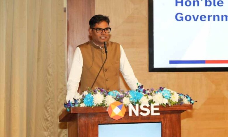 वित्त-मंत्री-चौधरी-ने-नेशनल-स्टॉक-एक्सचेंज-का-किया-दौरा,-छत्तीसगढ़-के-कार्यक्रमों-की-समीक्षा-की