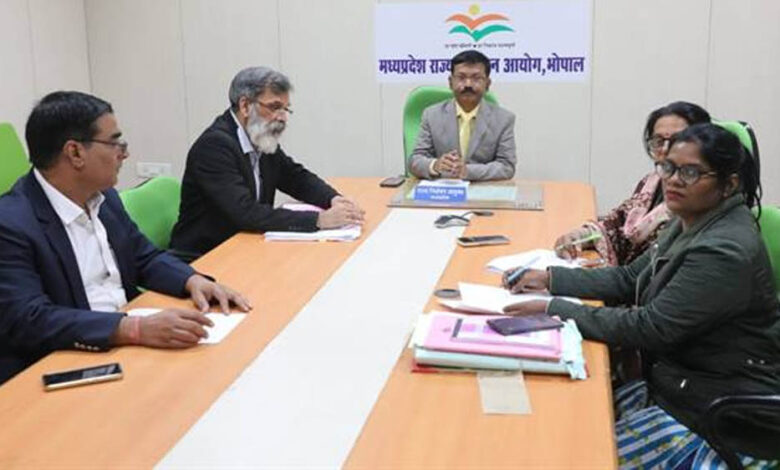 महापौर/पार्षद-का-चुनाव-लड़ने-वाले-अभ्यर्थियों-के-निर्वाचन-व्यय-लेखा-के-संबंध-में-ऑनलाइन-सुनवाई