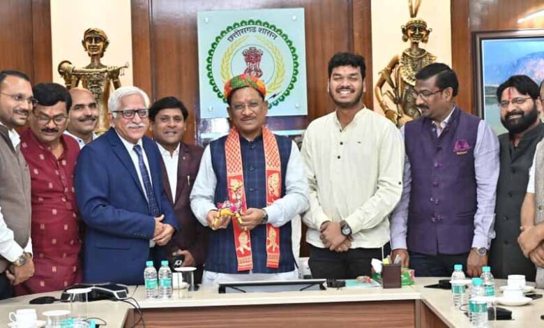 पत्रकारों-की-लेखनी-केवल-सूचना-का-माध्यम-ही-नहीं,-पर्यटन-को-प्रोत्साहन-देने-का-एक-सशक्त-साधन-भी-:-मुख्यमंत्री-साय