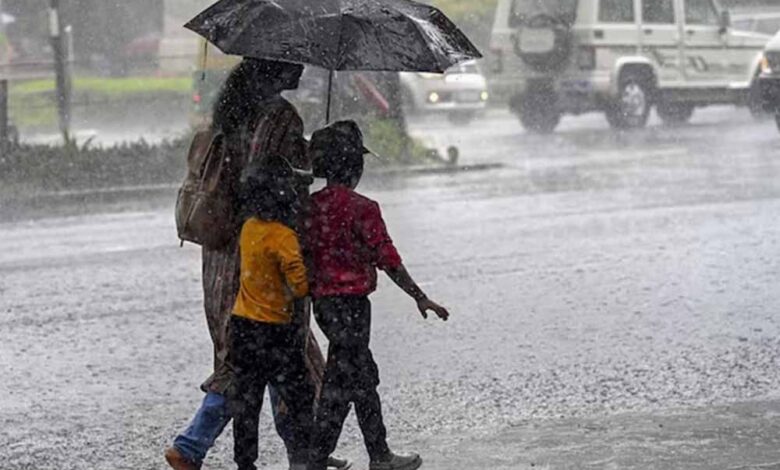 मौसम-का-बड़ा-उलटफेर:-अगले-48-घंटे-आफ़त-बनकर-बरसेंगे-बादल,-कई-राज्यों-में-भारी-बारिश-का-अलर्ट