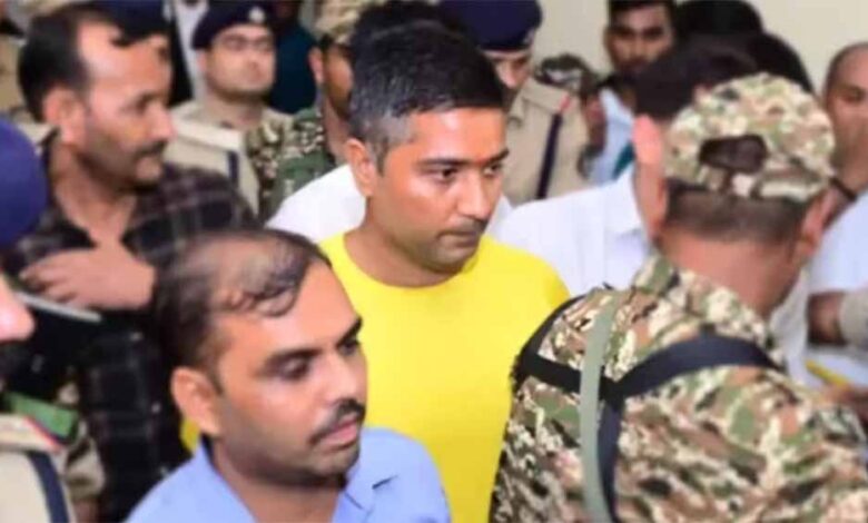 छत्तीसगढ़-शराब-घोटाला:-चैतन्य-बघेल-को-200–250-करोड़-रुपये-मिलने-का-दावा,-eow-acb-ने-पेश-किया-8वां-चालान