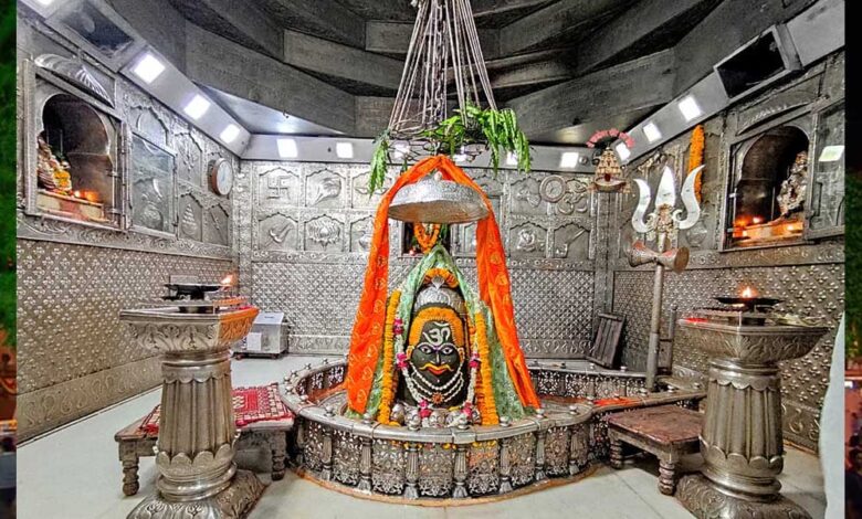 महाकाल-मंदिर-में-आस्था-और-दान-का-उछाल,-सालभर-में-13-करोड़-से-अधिक-के-आभूषण-और-1-अरब-से-अधिक-का-दान