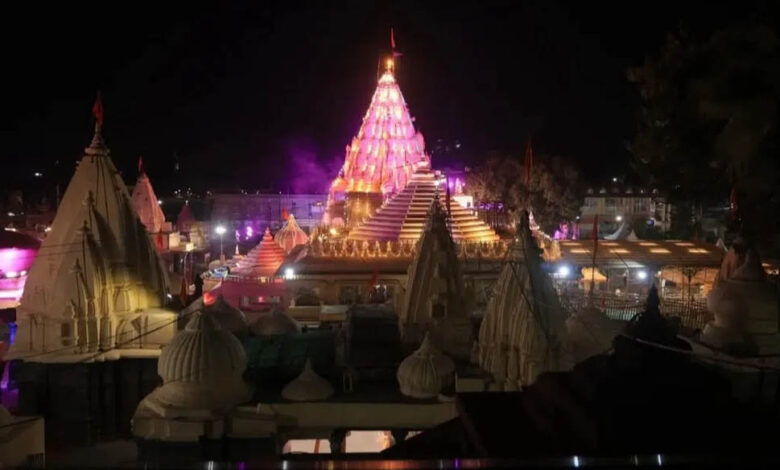 2025-में-महाकाल-मंदिर-में-बने-नए-रिकॉर्ड,-5.5-करोड़-श्रद्धालुओं-ने-किए-दर्शन,-107-करोड़-रुपये-का-दान
