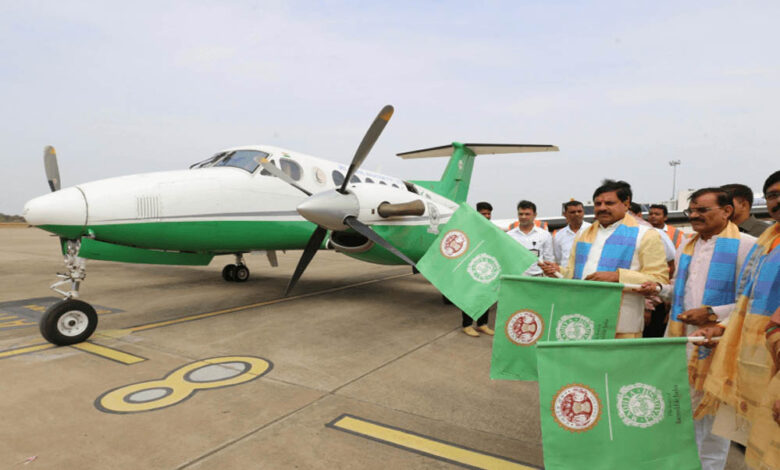 पीएमश्री-एयर-एम्बुलेंस-सेवा:-समय-पर-उपचार-से-जीवन-रक्षा,-अब-तक-118-नागरिक-हुए-लाभान्वित