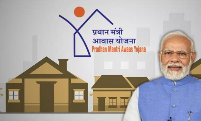 रायपुर-:-प्रधानमंत्री-आवास-योजना-से-सरगुजा-के-दिल-भरन-राजवाड़े-परिवार-को-मिला-पक्का-आशियाना