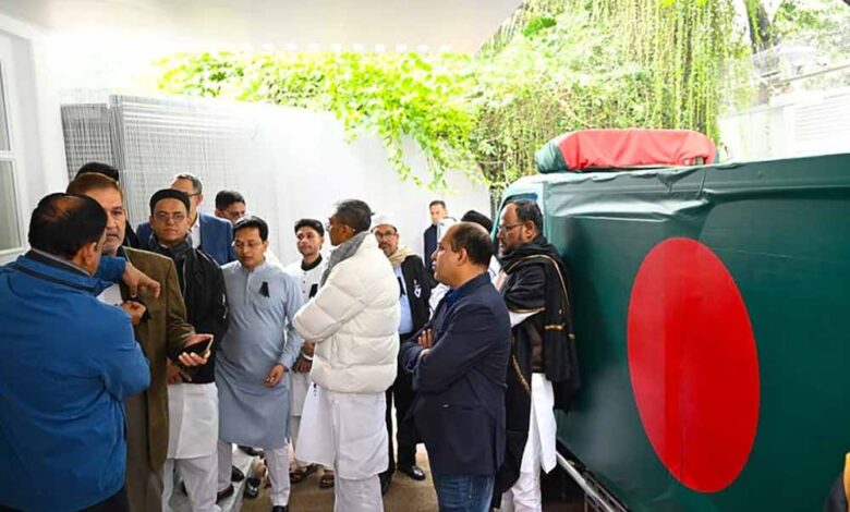 खालिदा-जिया-को-अंतिम-विदाई,-पति-की-कब्र-के-पास-सुपुर्द-ए-खाक