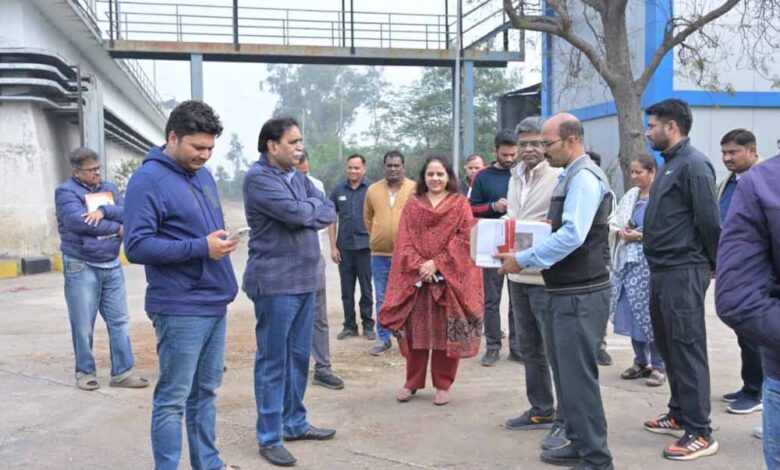 इंदौर-से-सीख:-रायपुर-में-विधायक-महापौर-सड़क-पर-उतरे,-खारून-को-प्रदूषण-मुक्त-बनाने-5-घंटे-चला-अभियान