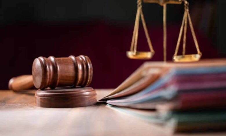 हाई-कोर्ट-का-अहम-आदेश:-न्यायालयों-में-अधिकारी-अब-बैठ-सकते-हैं,-अपमानजनक-टिप्पणियों-पर-भी-लगेगी-रोक