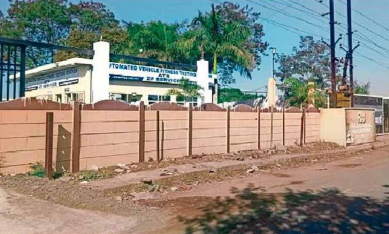 जबलपुर-में-हजारों-वाहन-मालिक-हो-रहे-परेशान,-संभाग-में-एक-एजेंसी-कर-रही-फिटनेस-जांच