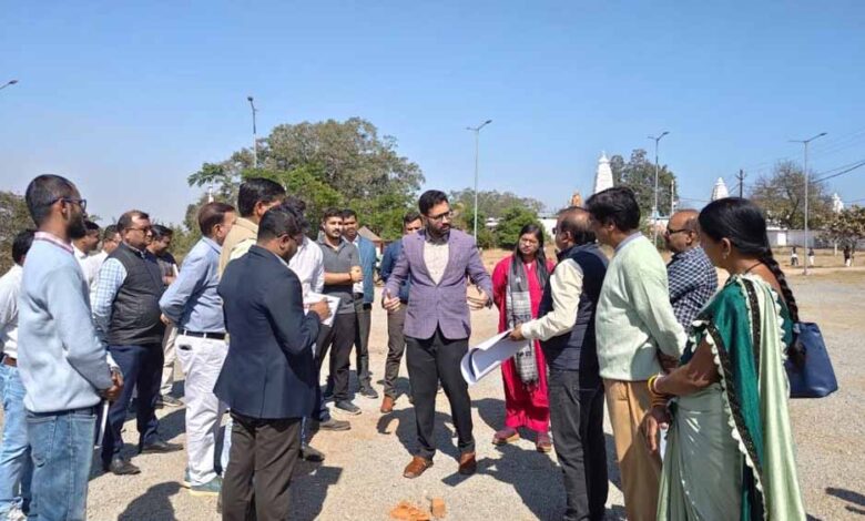 सिरपुर-महोत्सव-2026:-बॉलीवुड–छालीवुड-सितारों-से-सजेगा-मंच,-कलेक्टर-ने-तैयारियों-का-लिया-जायजा