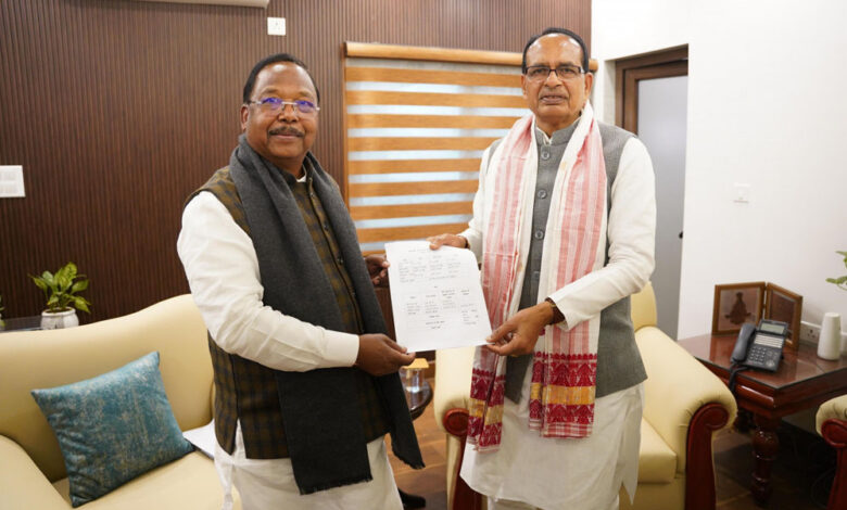 रायपुर-:-मंत्री-रामविचार-नेताम-ने-केन्द्रीय-कृषि-मंत्री-चौहान-से-की-मुलाकात