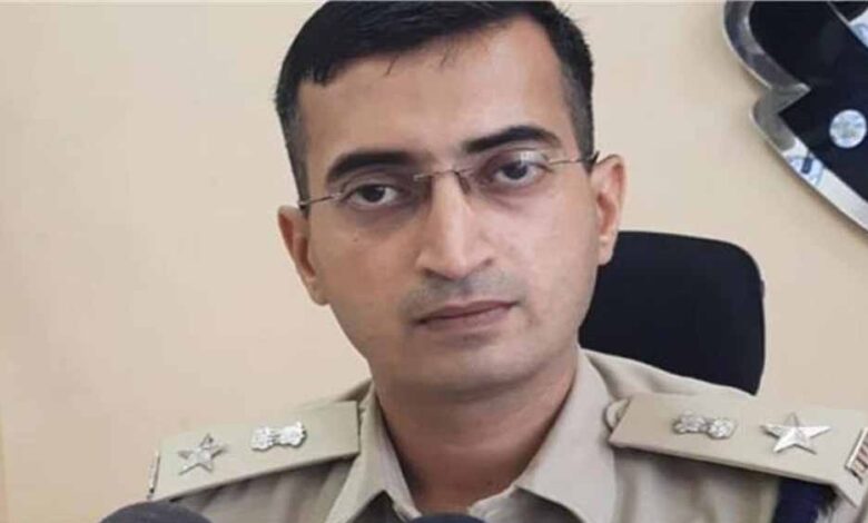 president-gallantry-medal-से-सम्मानित-ips-अभिषेक-तिवारी-ने-दिया-इस्तीफा,-जानिए-कारण